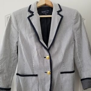 Size 4 Jones New York Blazer
